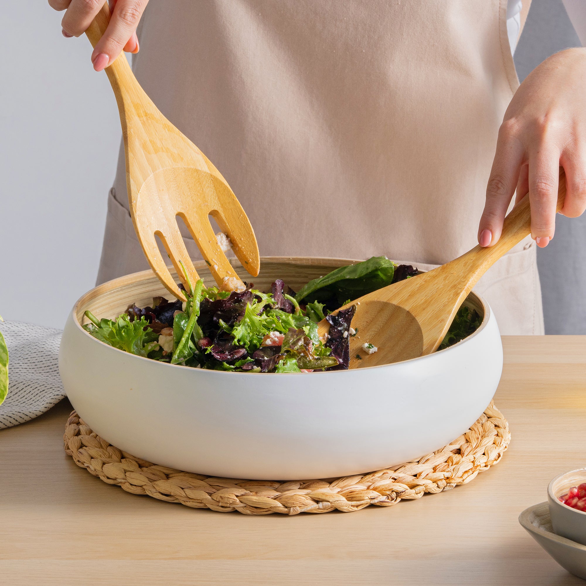 Large white salad bowls best sale